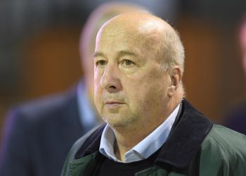 Sportske novosti – Zajec u Ateni dok se Dinamo ‘cjenka’ za njegov dres iz 1982. Evo koliko nude za predsjednikovo šampionsko ruho