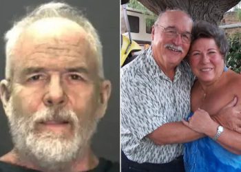 Stanovnik nudističkog odmarališta optužen da je s Rakeom i Hammerom pretukao starije susjede, a Hammer su “pukli” nad hot -dogom, kažu tužitelji