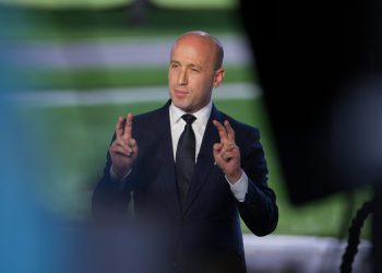 Stephen Miller posjeduje dionice u izvođaču leda Palantir – tvrtka koja profitira deportacije