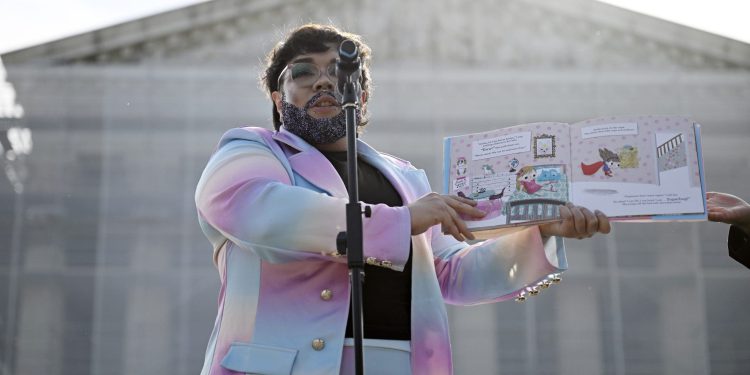 Strane Vrhovnog suda s roditeljima u pravnoj borbi oko LGBTQ knjiga u školi