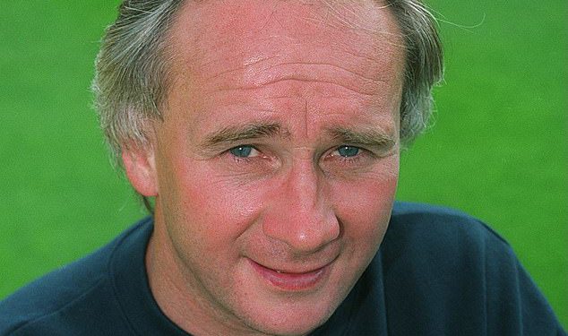 Stručnjak za zapošljavanje Akademije Premier League koji je pomogao otkriti like Gareth Bale, Trent Alexander-Arnold i Theo Walcott umiru u dobi od 71 godine