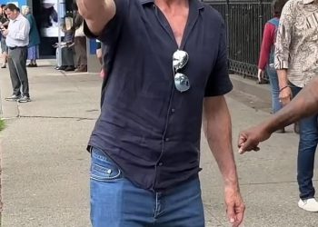 Superstar Hugh Jackman pribjegava drastičnoj mjeri kako bi bježao od zastrašujućeg navijača