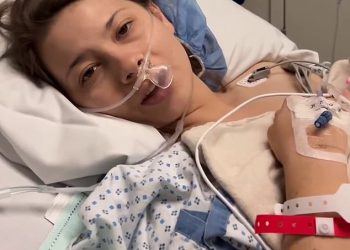 Tajna borba Bindi Irwin prije nego što je odvezla u bolnicu radi hitne operacije