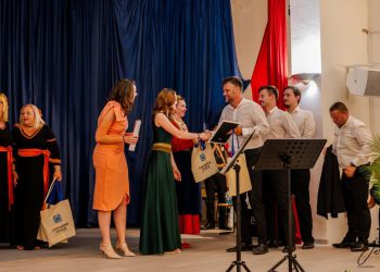 Tamo na divnom Jadranu plavom