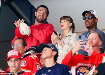 Taylor Swift i Travis Kelce pokrivaju na Stanley Cup Final Lift Leave NHL navijači koji probijaju