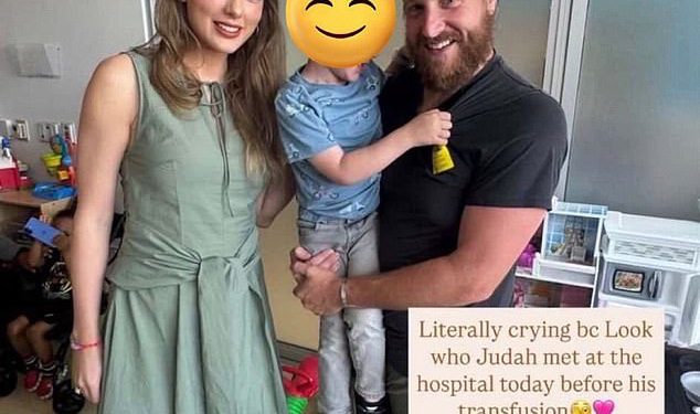 Taylor Swift iznenađuje posjet dječjoj bolnici usred vrtložnih glasina o braku Travis Kelce