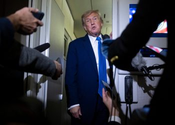 Top Maga Anketa upozorava da će republikanci izgubiti većinu za ‘sljedeće desetljeće’ ako se Trump uključi u Izrael-Iran