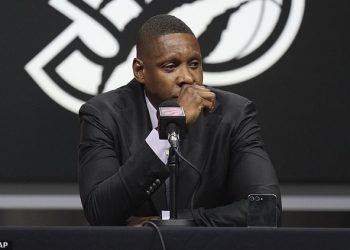 Toronto Raptors predsjednik vatre Masai Ujiri dan nakon NBA nacrta u zadivljujućim potezom