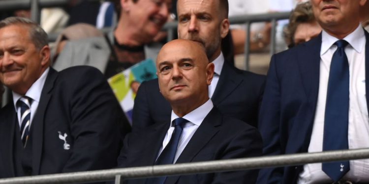 Tottenham, Levy na oproštaj od Postecogloua: “Europa liga nije dovoljna”