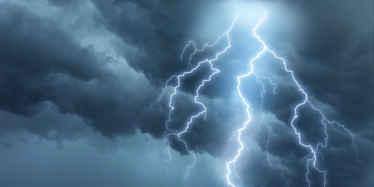 Tri izletnika ubijena udarom munje na popularnom austrijskom mjestu za odmor