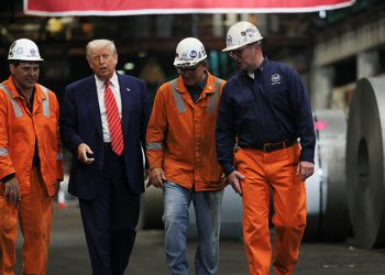 Trump: ‘Nitko neće moći ukrasti vašu industriju’