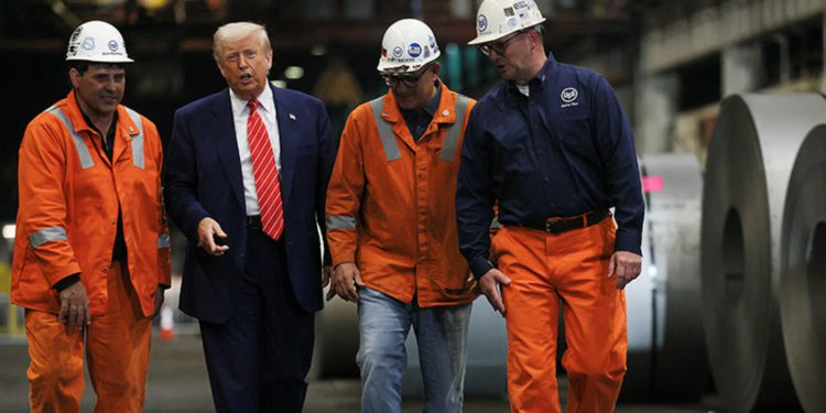 Trump: ‘Nitko neće moći ukrasti vašu industriju’