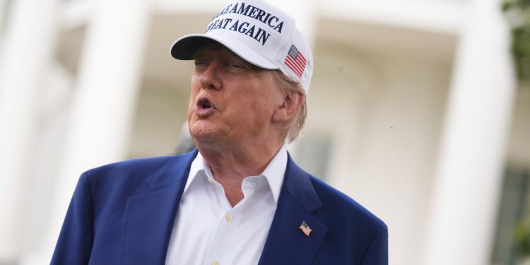 Trump Snipes u ‘lažnim vijestima’ CNN -u zbog pitanja o Maga Baclash -u u Iran, kaže da su njegovi ‘pristaše više zaljubljene u njega’ sada