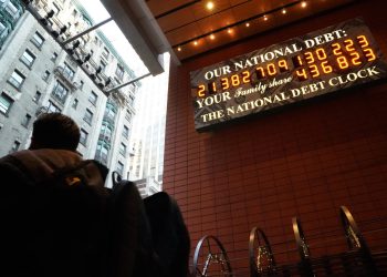 Trump brani ‘veliki, prekrasan račun’ jer se zakonodavci brinu oko 5 trilijuna dolara duga