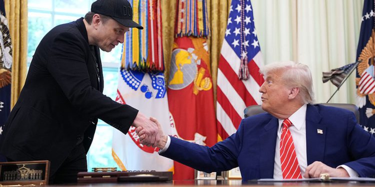 Trump kaže da bi mogao oprostiti Musk – RT World News