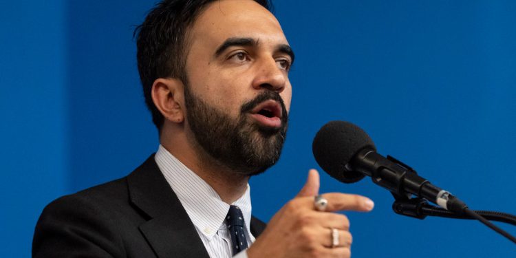 Trump kaže da će odbiti novac iz New Yorka ako Mamdani postane gradonačelnik i ne čini “pravu stvar”