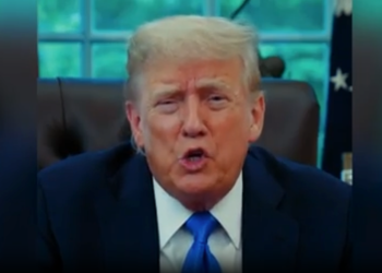 Trump najavljuje vojnu paradu za zastavu s ‘Trpovske tenkove’ koja će se održati na njegov rođendan