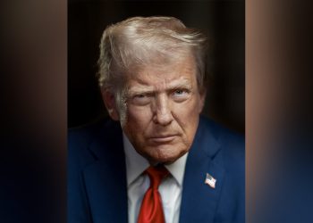 Trump otkriva novi predsjednički portret šest mjeseci u drugi mandat