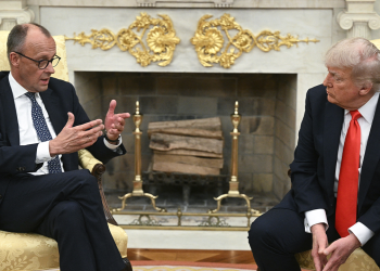 Trump predlaže ‘neka se bore’ u Ukrajinskom ratu tijekom sastanka s njemačkom kancelarom