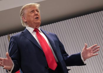 Trump promatra intervenciju u sukobu protiv Irana – Media – RT World News