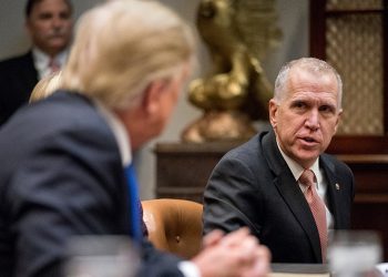 Trump slavi Tillisovu mirovinu nakon glasanja o protivljenju zakona