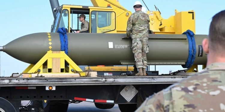 Trump ‘vrlo blizu’ naredbe da američka vojska napadne Iran