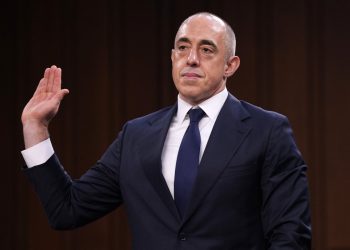 Trumpov najbolji izvršitelj DOJ -a Emil Bove kaže da nije “pomoćnik”, jer negira tvrdnje o zvižduku bombe