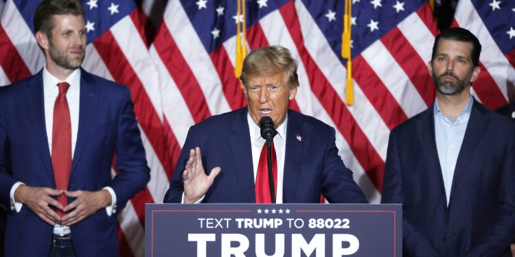 Trumpov trenutak zlatnog eskalatora obilježava desetljeće od pokretanja prve predsjedničke kampanje