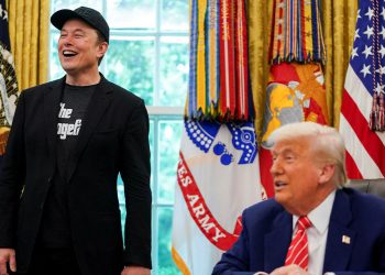 Trumpova administracija nastavlja doge misiju jer mošus završava poseban status zaposlenika