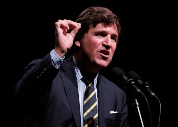 Tucker Carlson-ov odgovor s dvije riječi na Trumpovu iransko-Izraelsku najavu primirja