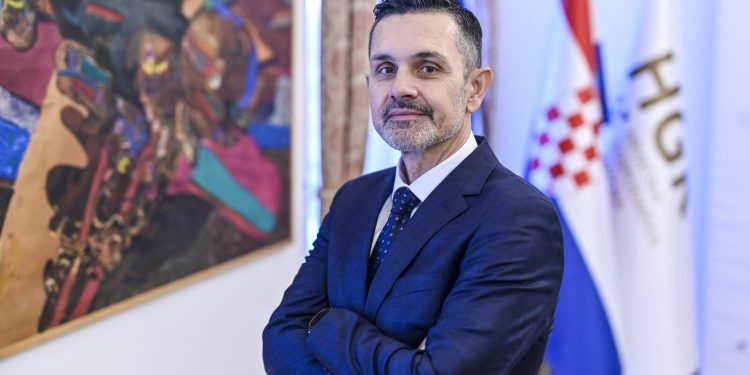 ‘Tvrtke koje prve usvoje AI do 2030. udvostručit će kapital’