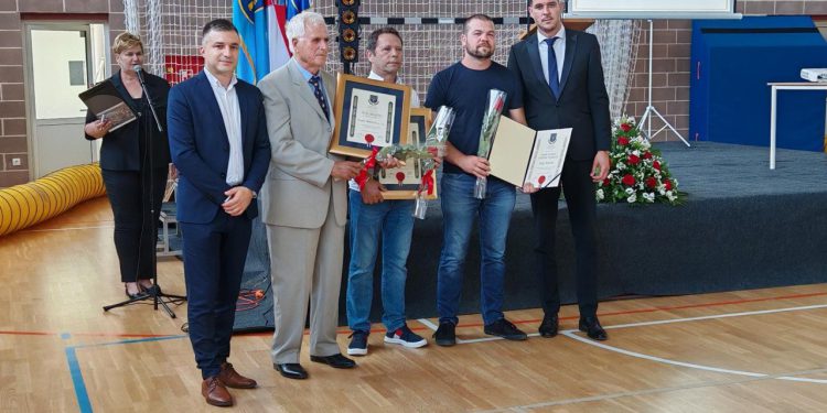 U Općini Pašman investicijski ciklus projekata vrijedan 20 milijuna eura! Dodijeljena godišnja priznanja zaslužnim pojedincima i tvrtkama