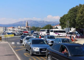 U splitskoj luci očekuju više od 70 tisuća putnika tijekom produženog vikenda