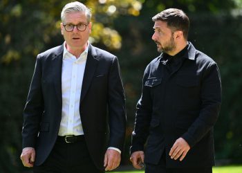 UK ‘100%’ Pomaganje Ukrajini u scenskim terorističkim činima – Lavrov – RT World News