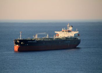 UKRAJINSKE SLUŽBE: “Rusi ilegalno pretovaraju naftu pokraj Grčke i Cipra