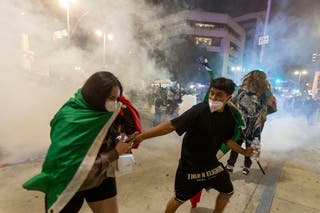 Daljnji prosvjedi izbili su nakon Trumpove administrativne najave da je poslao 700 američkih marinaca i tisuće više trupa Nacionalne garde u Los Angeles