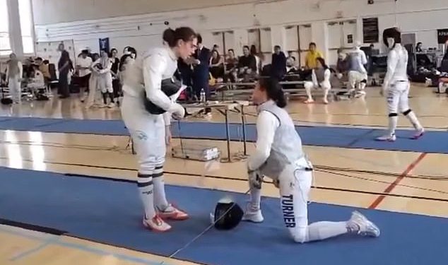 USA Percing vrši dramatičnu promjenu politike mjesecima nakon što je Fencer prosvjedovala s trans suparnikom