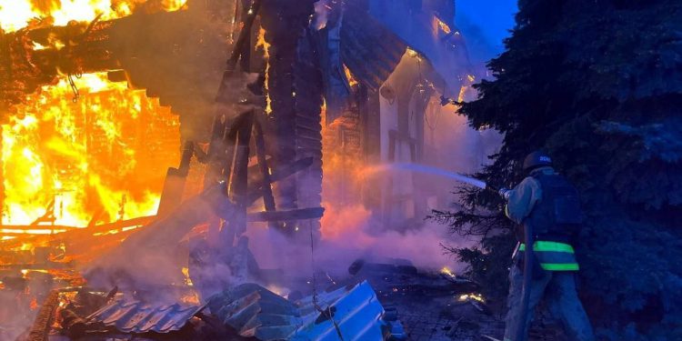 Ukrajine-Russia Rat Posljednje: Trump da upozna Zelenskog na samitu NATO-a nakon što je raketni napad ubio 17 u Dnipro