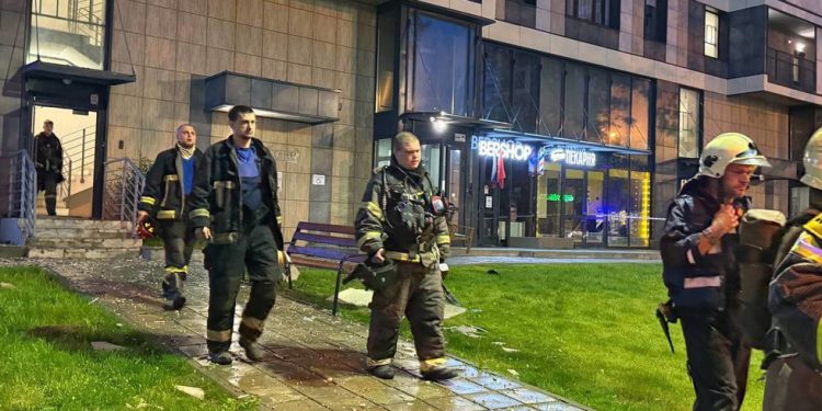 Ukrajinski Kamikaze Drone udara u stambeni toranj u blizini Moskve (fotografije) – RT Rusija i bivši Sovjetski savez