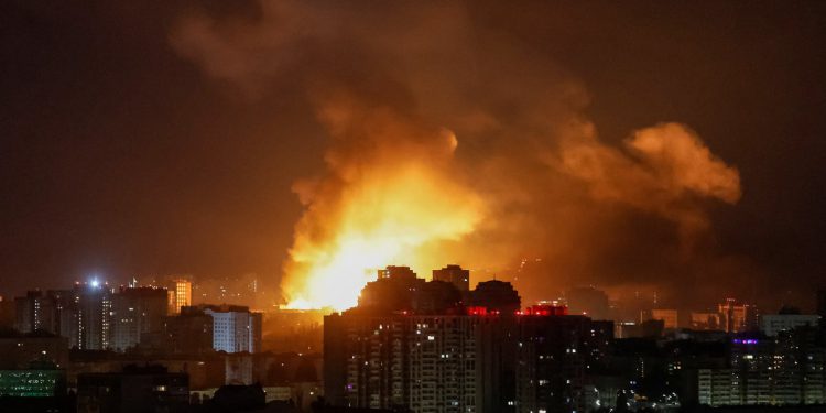 Ukrajinsko-rusko rat najnovije: 14 ubijenih i 40 ozlijeđenih nakon Putina napada Kijeva s balističkim raketama i bespilotnim letjelicama