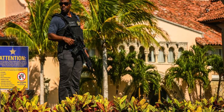Ulje je pronađen u Mar-a-Lago rekao da se želi ‘oženiti’ Trumpove unuke Kai i ‘širi evanđelje’, kaže policija