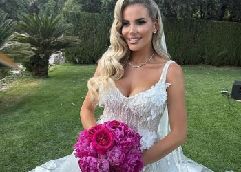 Unutar Georgia Kousoulou i Raskošno vjenčanje Tommyja Malleta u Majorci, dok par kaže ‘Ja radim’ sa svojom ceremonijom ‘Dream’