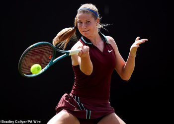 Upoznajte tri britanske tinejdžerske teniske zvijezde koje žongliraju školom i zvijezde u utrci za Grand Slam Slary