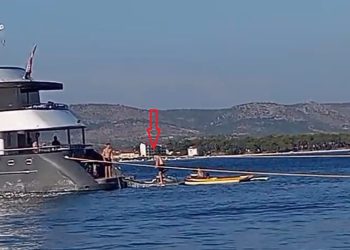 VIDEO – S Jahte kod Zlarina igrali golf: “Loptice išle svuda