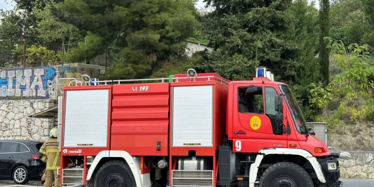 Vatrogasci diljem Splitsko-dalmatinske županije intervenirali na više lokacija: Spašavali osobu iz provalije i gasili požare