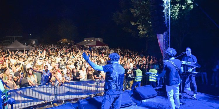 Vrlika Lake Festival privukao više od 2.500 posjetitelja: Odlična atmosfera i hitovi uz jezero