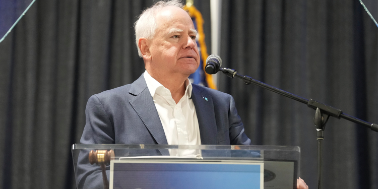 Walz poziva demokrate da budu “malo ožalošćeni”, “maltretirajte S-t” izvan Trumpa: “Izazovne nekoliko godina”