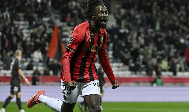 West Ham je trebao ići glavom u glavu s rivalima Premier lige za lijepe udarce s 25 milijuna funti