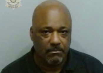 Zaposlenik Sveučilišta Georgia optužen za bacanje ženskog tijela u park i bacanje pripadnosti kad je otišao na posao