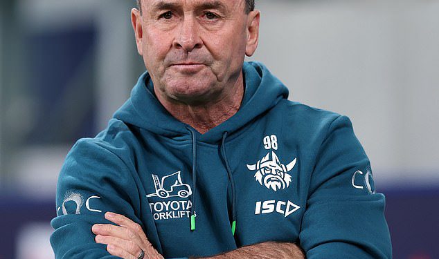 Zašto je trener Canberra Raidersa Ricky Stuart doveden u suze prilikom najave svog NRL -ovog tima da igra Wests Tigers ovog vikenda